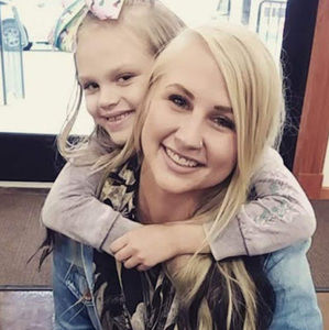 Meet your Posher, Lizzie